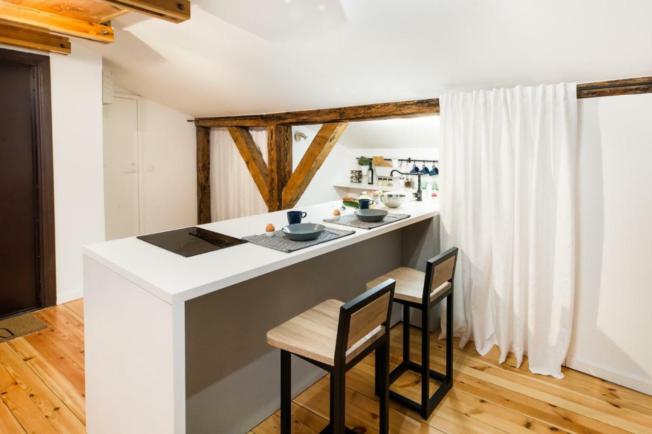 Cozy Studio Mansard Riga Old Town Aptartment, Ac Buitenkant foto