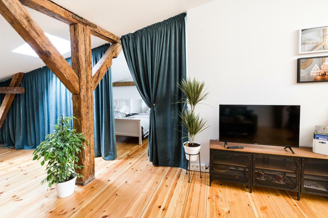 Cozy Studio Mansard Riga Old Town Aptartment, Ac Buitenkant foto