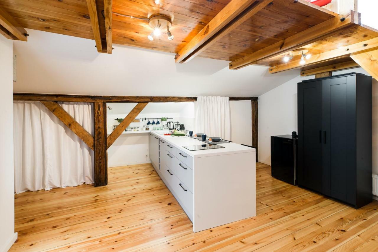 Cozy Studio Mansard Riga Old Town Aptartment, Ac Buitenkant foto